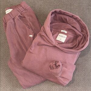 Abercrombie & Fitch mauve SET